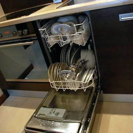 Tit Aquarius アパート