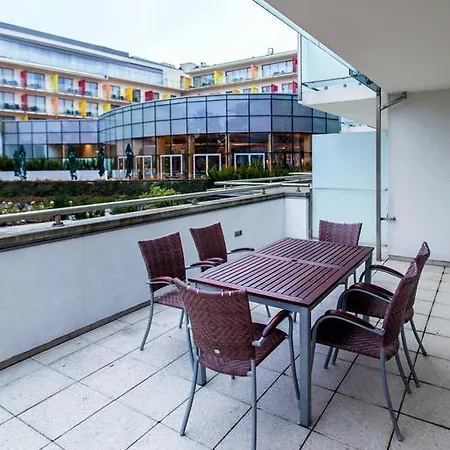 Tit Aquarius كولوبرزيغ